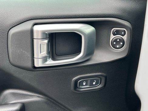 Used 2020 Jeep Wrangler Unlimited Sport AWD/4WD image 28