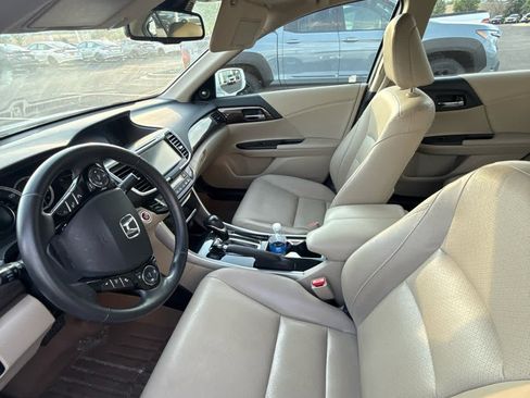 Used 2016 Honda Accord EX-L image 11