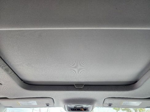 Used 2021 Chevrolet Traverse RS w/ LPO, Floor Liner Package image 32