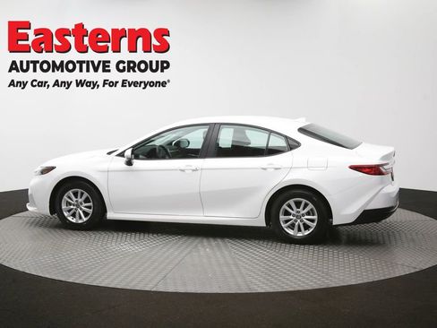 Used 2025 Toyota Camry LE FWD image 63