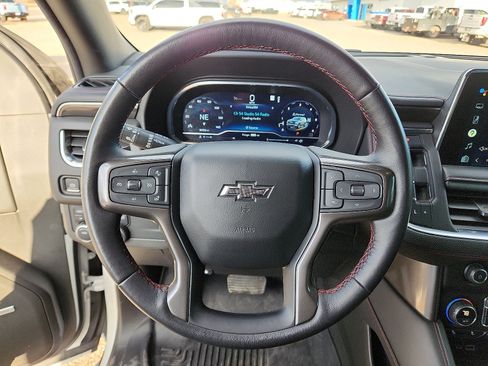 Used 2022 Chevrolet Suburban RST w/ Sport Performance Package image 19