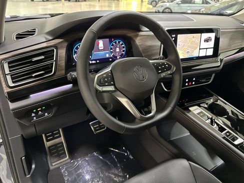 New 2026 Volkswagen Atlas SEL Premium R-Line AWD/4WD image 15
