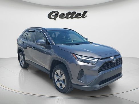 Used 2024 Toyota RAV4 XLE AWD/4WD image 3