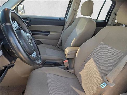 Used 2017 Jeep Patriot Sport w/ Power Value Group image 18