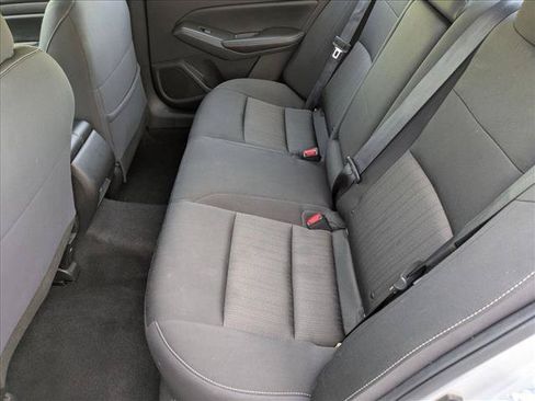 Used 2024 Nissan Altima 2.5 SV FWD image 17