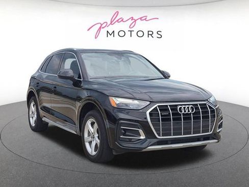 Used 2023 Audi Q5 2.0T Premium w/ Convenience Package AWD/4WD image 3