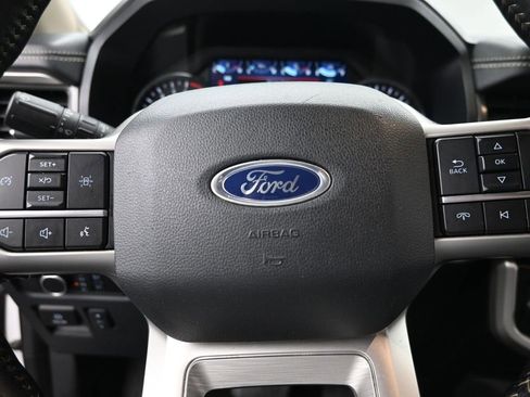 Used 2024 Ford Expedition Max XLT image 18