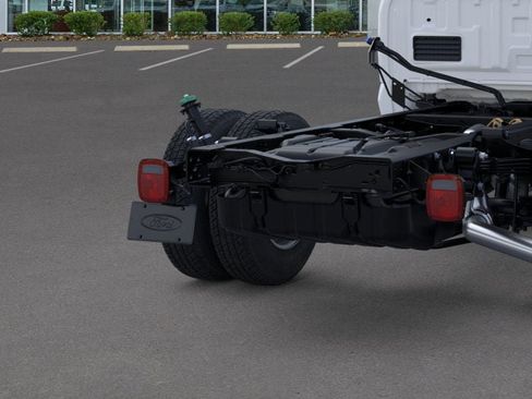 New 2026 Ford F350 XL w/ XL Chrome Package AWD/4WD image 21