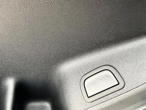 Used 2026 Chevrolet Traverse LT w/ LPO, Floor Liner Package AWD/4WD image 34