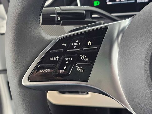 New 2025 Mercedes-Benz CLE 300 4MATIC Coupe image 23