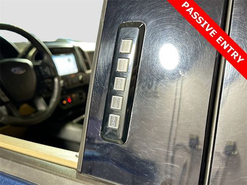 Used 2016 Ford F150 XLT w/ Equipment Group 302A Luxury image 34