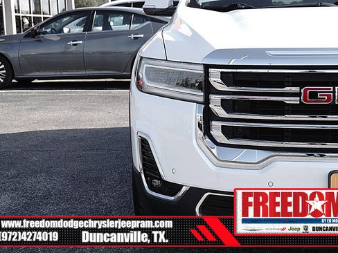 Used 2023 GMC Acadia SLT AWD/4WD image 44