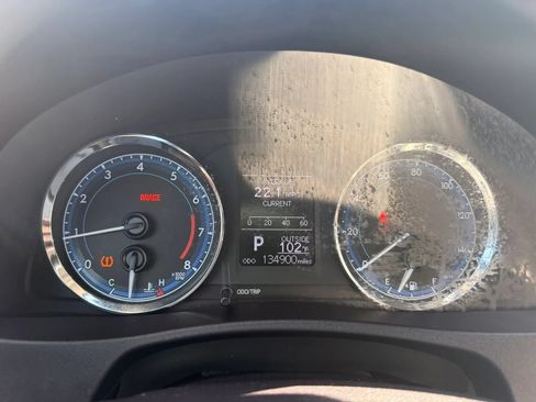 Used 2019 Toyota Corolla LE FWD image 16