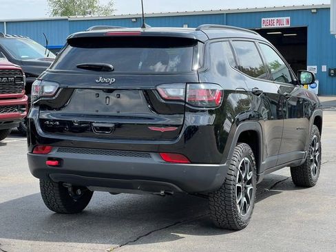 Used 2024 Jeep Compass Trailhawk w/ Trailhawk Elite Group AWD/4WD image 51