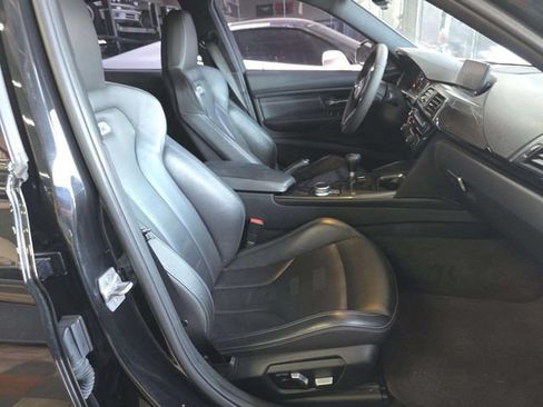Used 2017 BMW M3 RWD image 5