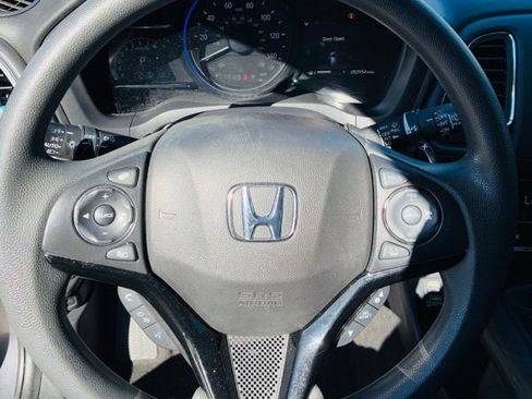 Used 2022 Honda HR-V EX image 10