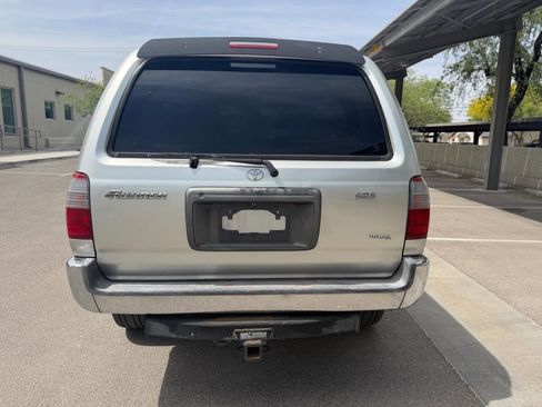 Used 2000 Toyota 4Runner SR5 image 7