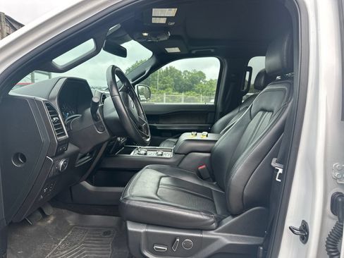Used 2020 Ford Expedition Max Limited w/ Equipment Group 301A AWD/4WD image 8