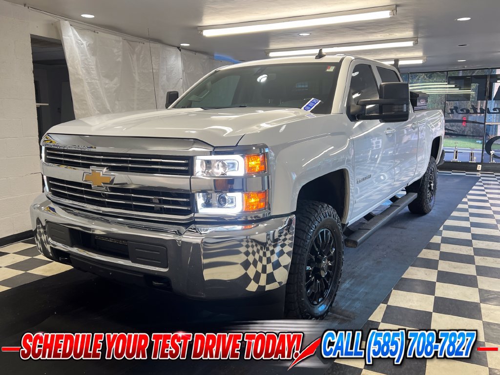 Used 2019 Chevrolet Silverado 2500 LT AWD/4WD image 4
