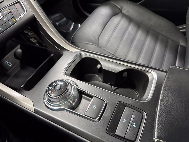 Used 2018 Ford Fusion Energi SE FWD image 16
