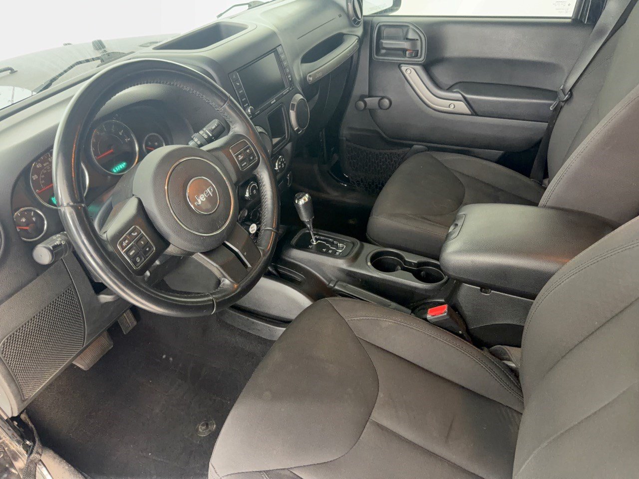 Used 2018 Jeep Wrangler Unlimited Sport AWD/4WD image 4