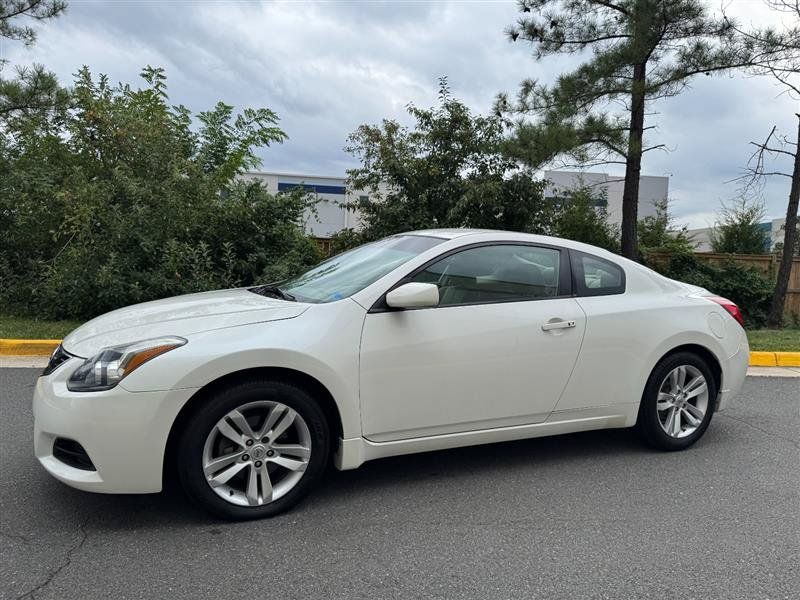 Used 2010 Nissan Altima 2.5 S FWD image 5