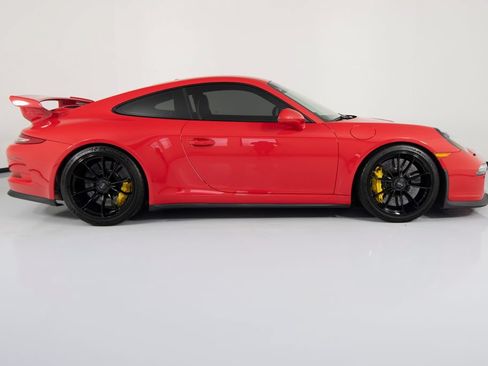 Certified 2015 Porsche 911 GT3 RWD image 11