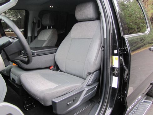 Used 2024 Ford F250 XLT image 16