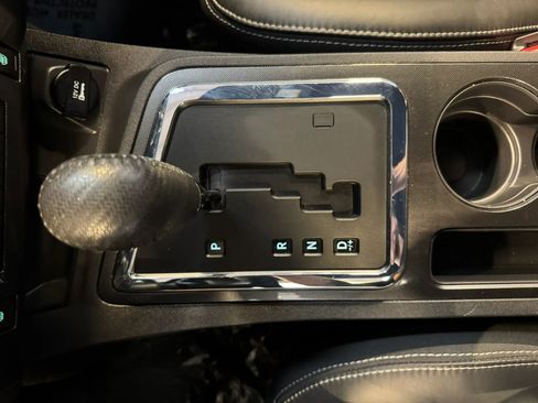 Used 2008 Dodge Challenger SRT8 RWD image 18