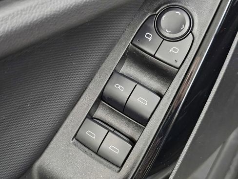 Used 2025 Chevrolet Equinox LT FWD image 26