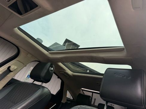 Used 2016 Jaguar XJ L Portfolio image 12