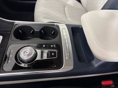 New 2026 Kia Carnival EX image 33