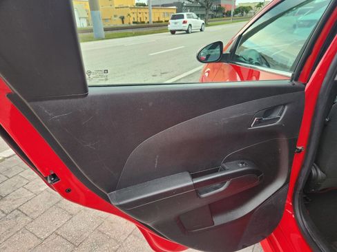 Used 2018 Chevrolet Sonic LT image 20