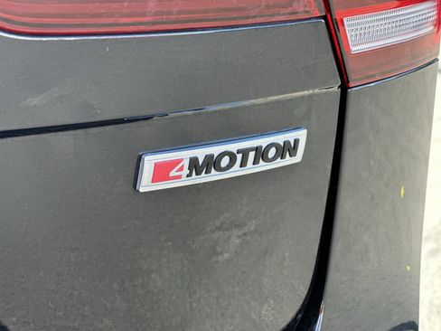 Used 2019 Volkswagen Tiguan SEL AWD/4WD image 8
