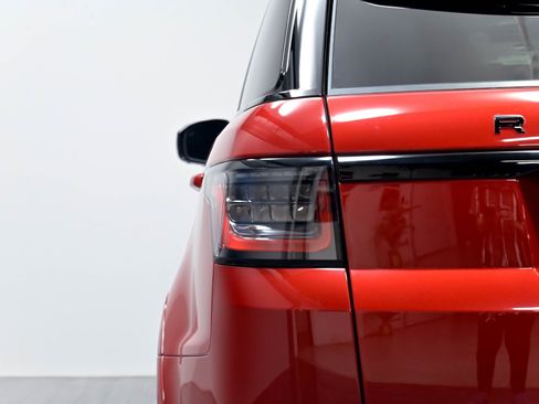 Used 2022 Land Rover Range Rover Sport SVR Carbon Edition AWD/4WD image 56