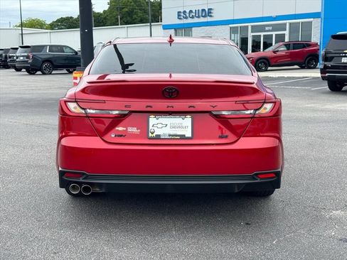 Used 2026 Toyota Camry SE FWD image 4