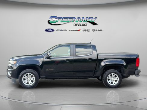 Used 2017 Chevrolet Colorado LT w/ LT Convenience Package RWD image 7