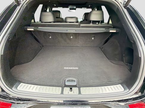 Used 2024 Genesis GV70 2.5T w/ Sport Prestige Package image 12