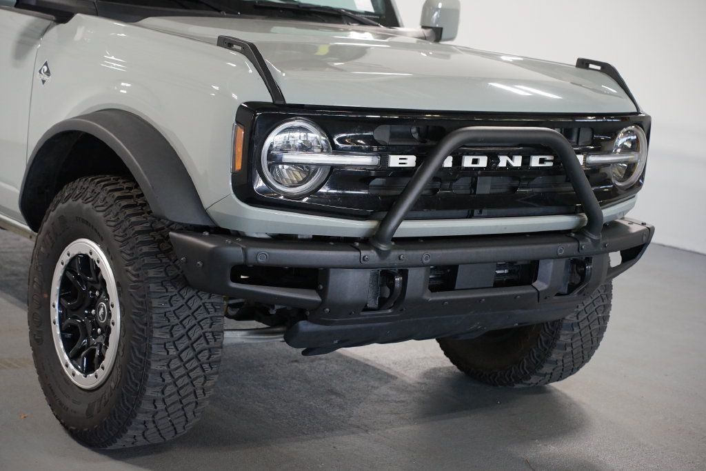 Used 2022 Ford Bronco Outer Banks w/ Sasquatch Package AWD/4WD image 4