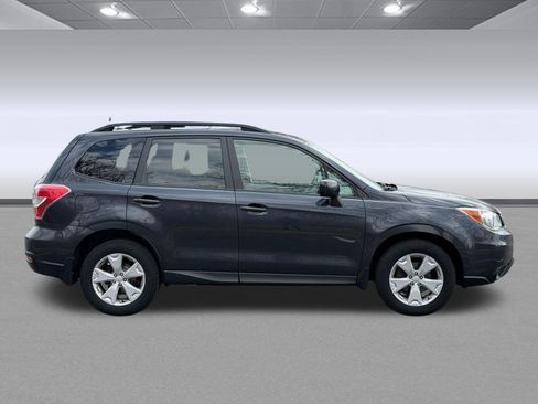 Used 2015 Subaru Forester 2.5i Premium w/ All-Weather Package image 8