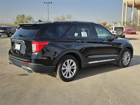 Used 2024 Ford Explorer Limited image 8