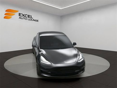Used 2018 Tesla Model 3 Long Range image 38