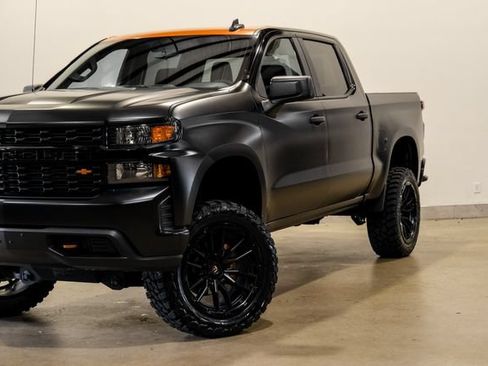 Used 2020 Chevrolet Silverado 1500 Custom w/ Custom Value Package RWD image 17