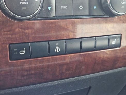 Used 2011 RAM 2500 Laramie w/ Protection Group image 27