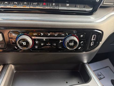 Used 2024 Chevrolet Silverado 1500 High Country w/ High Country Premium Package AWD/4WD image 23