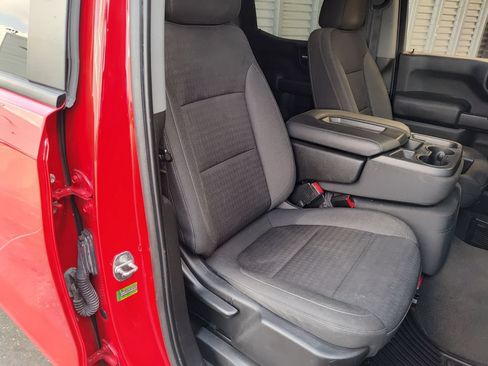 Used 2022 Chevrolet Silverado 1500 Custom w/ Safety Confidence Package RWD image 31