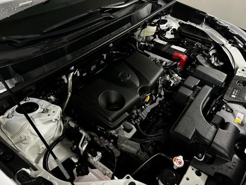 Certified 2025 Toyota RAV4 XLE w/ Convenience Package image 10