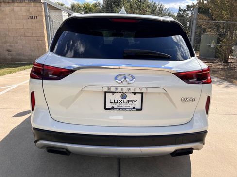 Used 2020 INFINITI QX50 Luxe w/ Navigation Package image 9