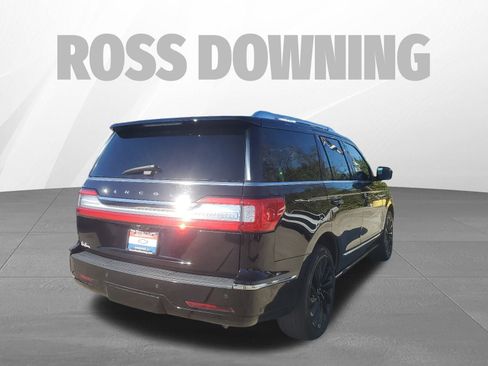 Used 2021 Lincoln Navigator Reserve image 4