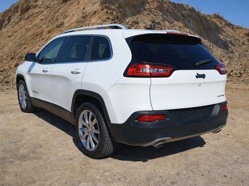 Used 2014 Jeep Cherokee Limited w/ Technology Group image 2
